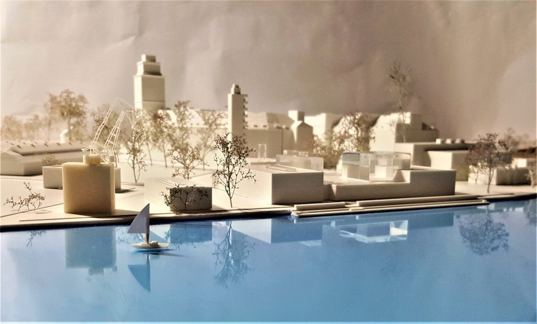 3D-Druck eines Modells einer Stadt am Fluss