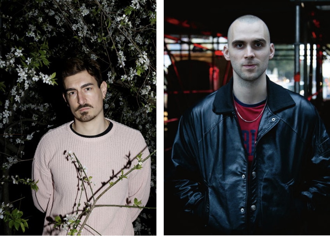 zwei Porträtfotos von jungen, männlich gelesenen Personen, der eine dunkelhaarig mit hellrosafarbenem Pullover, der andere mit rasiertem Schädel und Lederjacke, beide schauen frontal in die Kamera